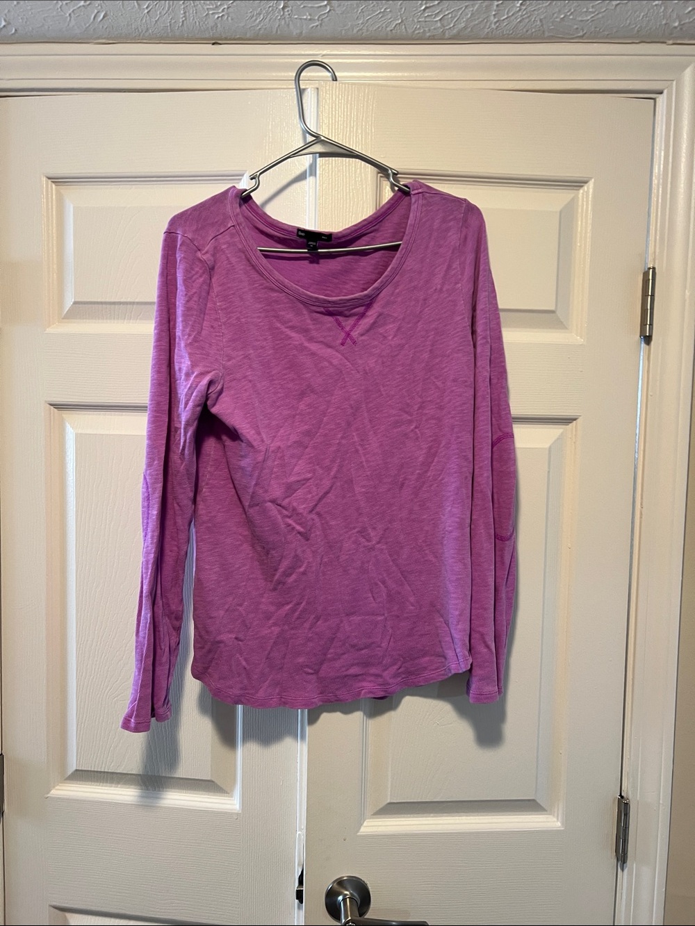 GAP Women's Long Sleeve Crew Tee - Lavender Purple